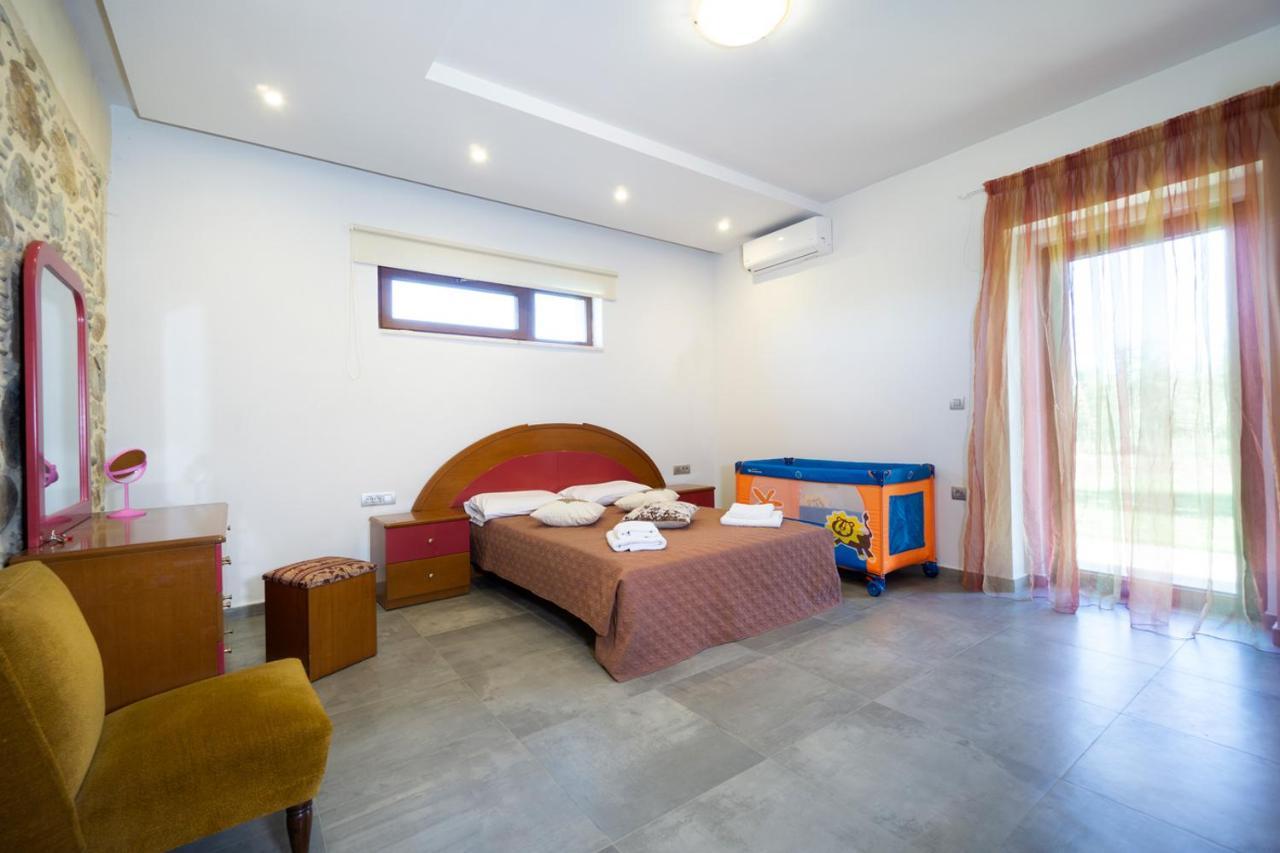 Iridanos Villa กิสเซมอส ภายนอก รูปภาพ